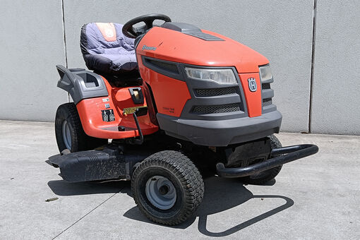 HUSQVARNA YTH2042 VTWIN RIDE ON