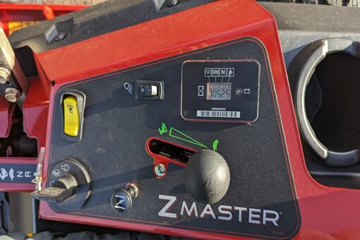 Toro Z Master 4000 52+quot Site Ready - Only 52 Hours
